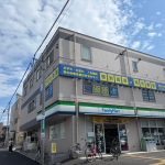 ファミリーマート　太田窪二丁目店：徒歩約3分(周辺)